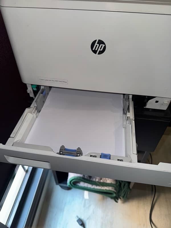 HP Color Laser Jet Pro MFP M477fnw 4