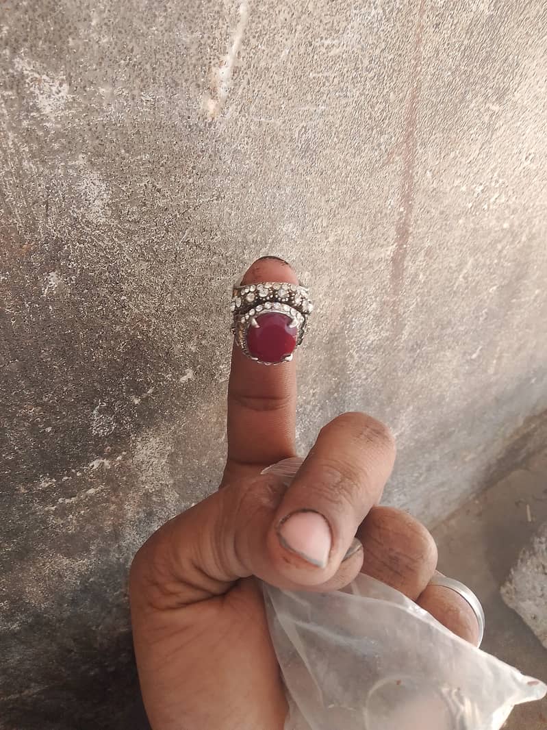 Chandi ki ring original phater lagaaa howa hai. . . 0