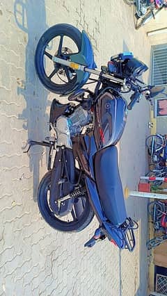 Bike 2000kilmeter use All documents clear urgent sale