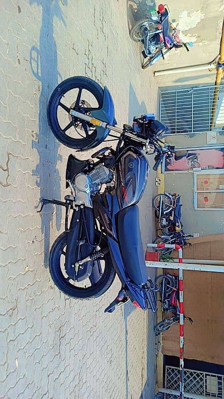 Bike 2000kilmeter use All documents clear urgent sale 5