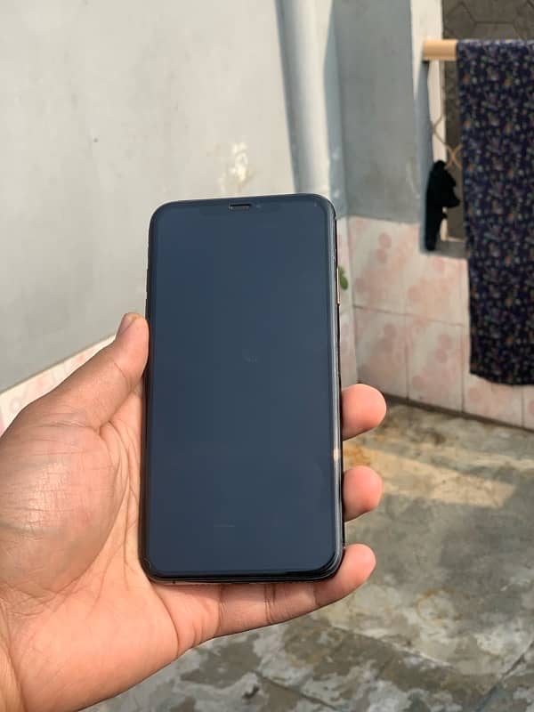 iPhone Xs Max 256GB PTA Approved 3