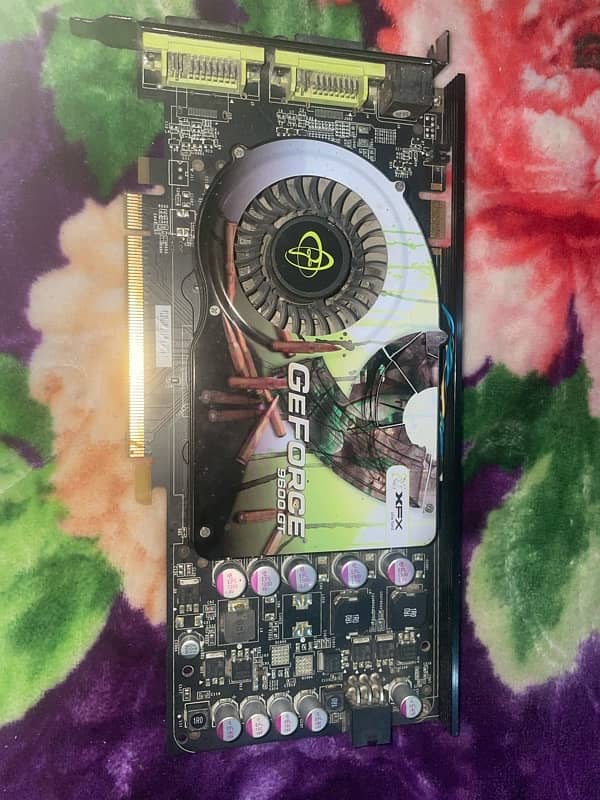 GeForce 9600 T graphic card for sale 0