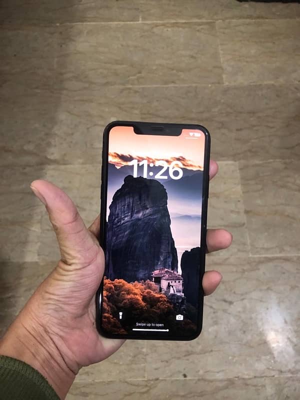 iPhone 11 Pro Max Urgent sale 1