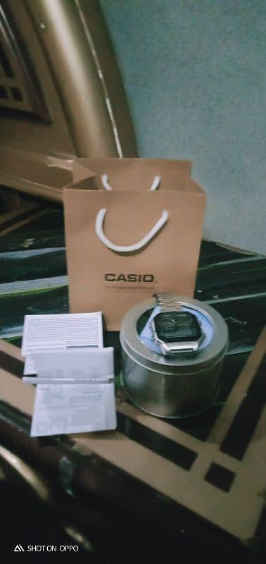 Casio AE-1200WHD (ORIGINAL). . . . . 4