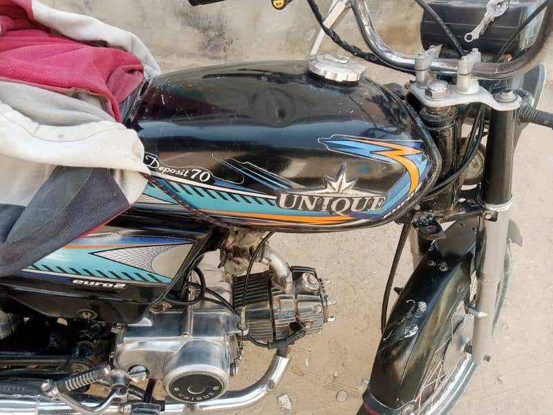 ye champion company ke bike he. 0