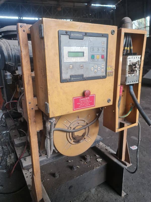 250 kva commercial generator ,CATTERPILLAR 2007 model Automatic 0