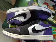 Air Jordan 1 low court purple/size 43//100% original/10/10 condition