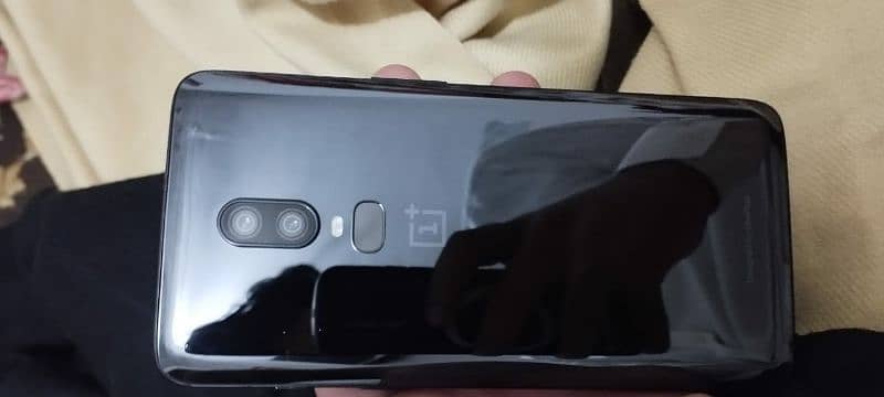 OnePlus 6 8/128 PTA approved 5