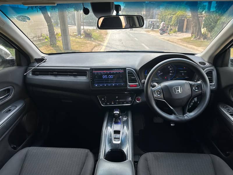 Honda Vezel 2014 X Honda Sensing 9