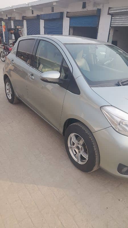 Toyota Vitz 2011 reg 2014 16