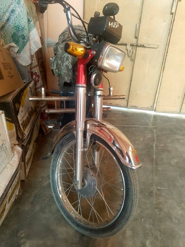 brand new bike lush condition  rabta whatup py kry  signal problems hy 3