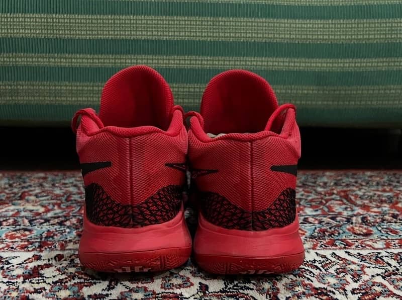 Nike Kyrie Flytrap 6 University Red 2