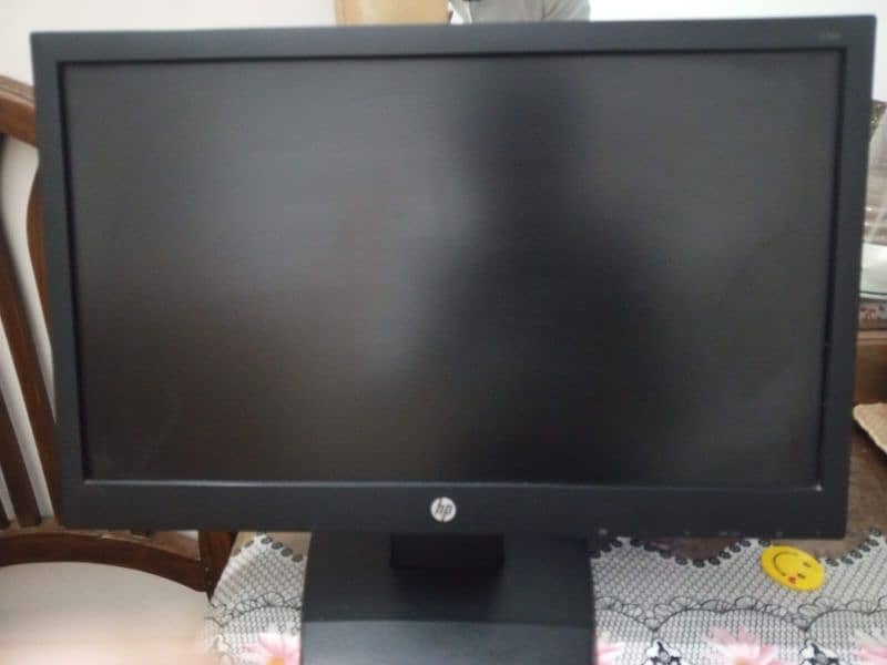 HP V194 model Monitor LCD for Sale 03048688087 0