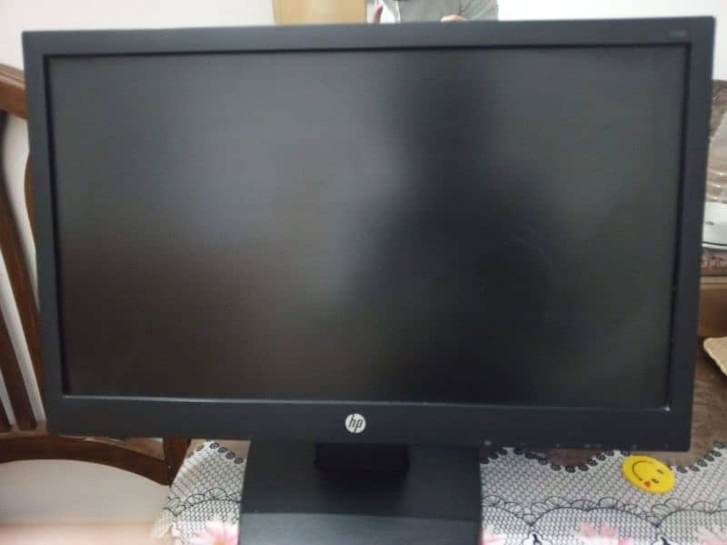 HP V194 model Monitor LCD for Sale 03048688087 1