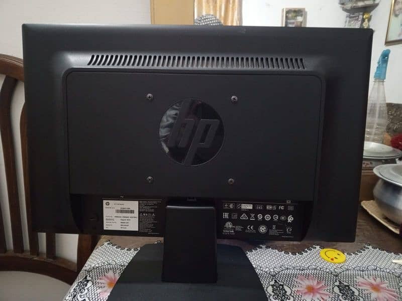 HP V194 model Monitor LCD for Sale 03048688087 2