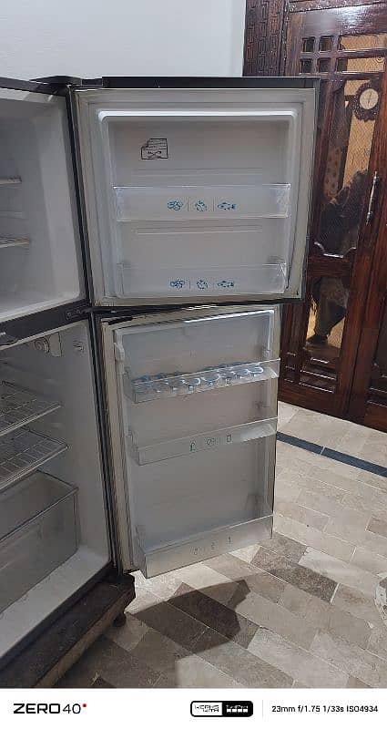 Haier HRF-246 Refrigenator For Sale 4