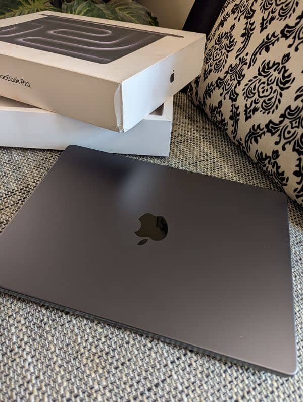 MacBook M3 Pro - 14 inch - Brand new 1