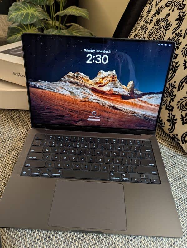 MacBook M3 Pro - 14 inch - Brand new 2