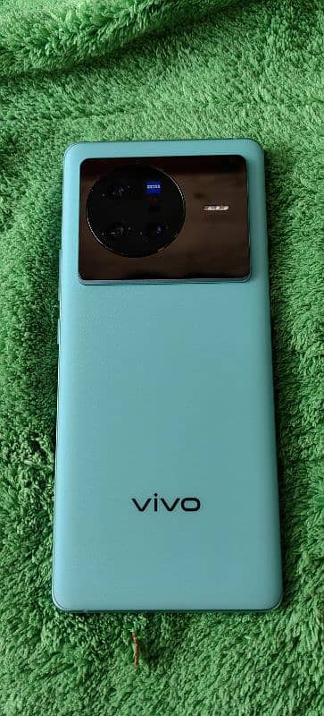 vivo x 80 1