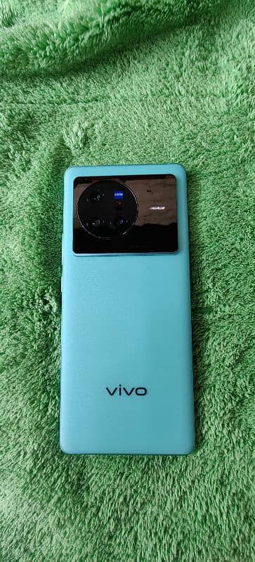 vivo x 80 4