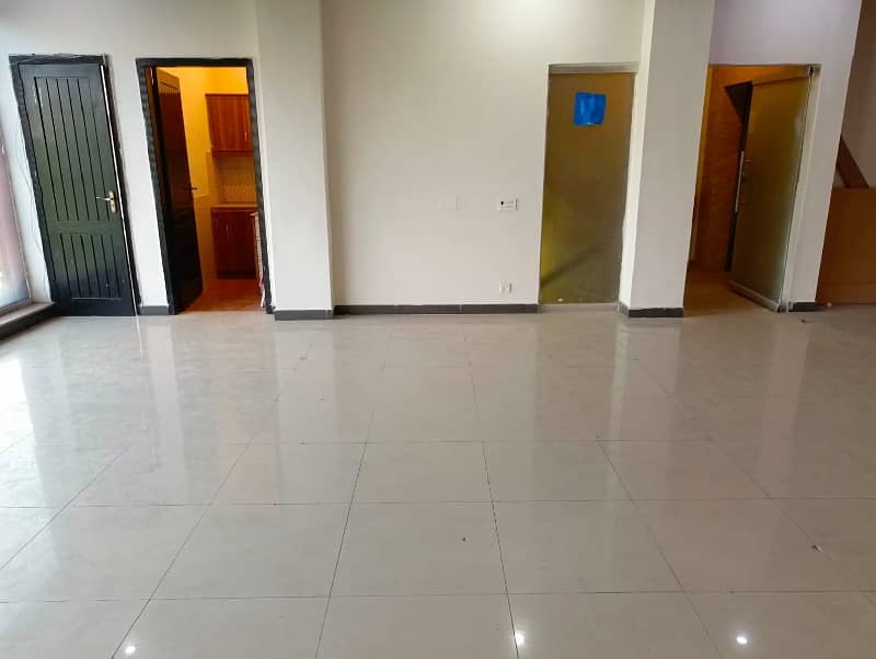 4 Marla 3rd Floor Office With Elevator For Rent In DHA Phase 5,Block CCA, Lahore. 3