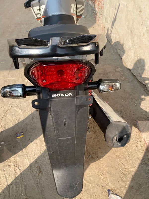 honda 150f  specialisation 5