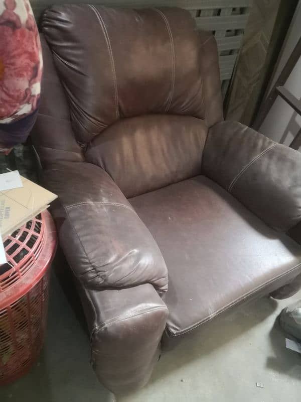 Sofas Urgent Sell 2