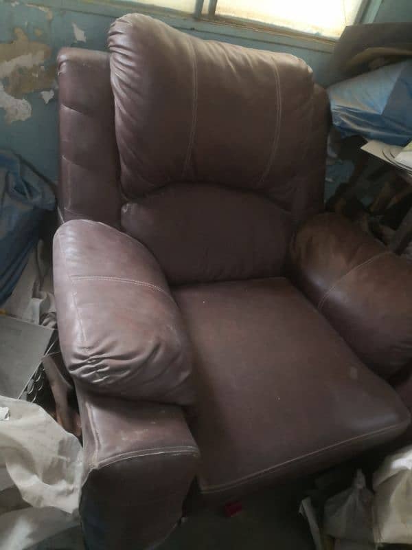 Sofas Urgent Sell 5