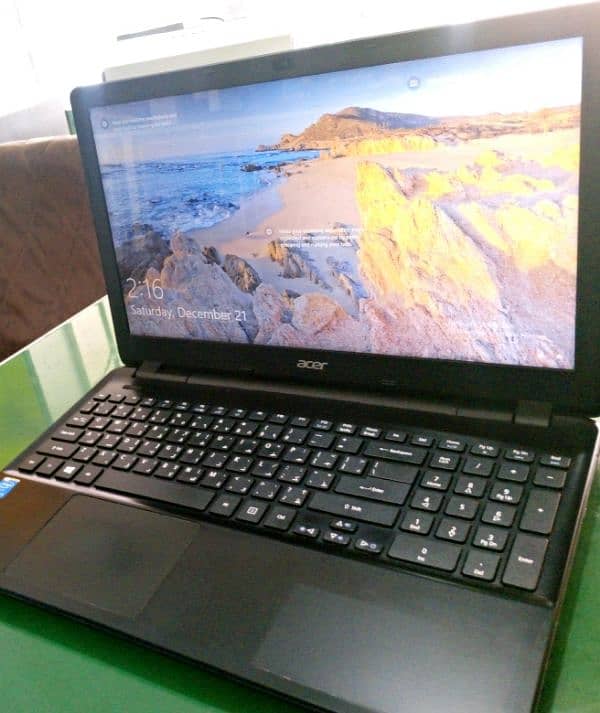 Acer Aspire Intel R Core I3 4th Generation 8 GB RAM 120 SSD 2