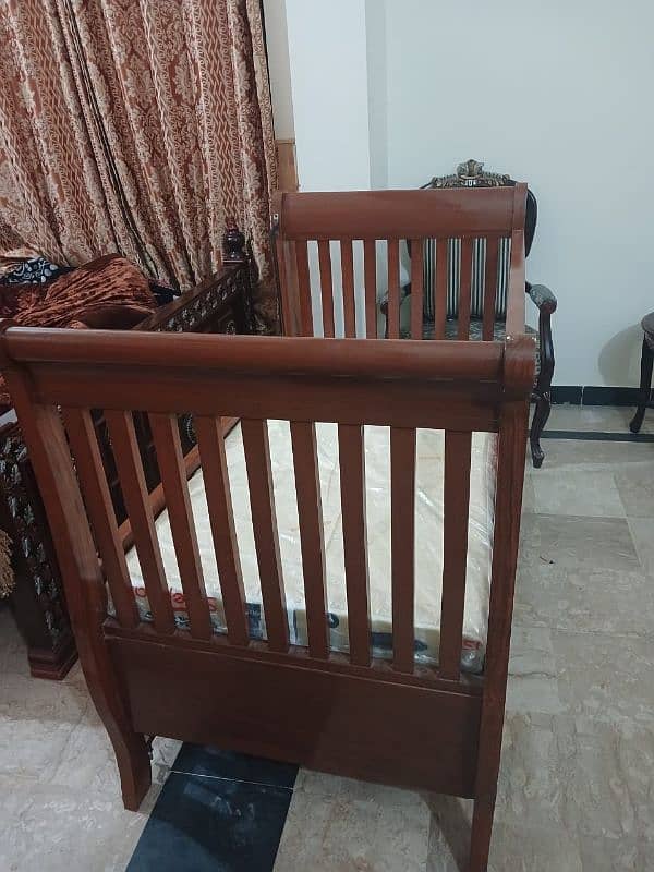 New baby cot with mattress near Islamabad Rawalpindi condition 10 /10 1