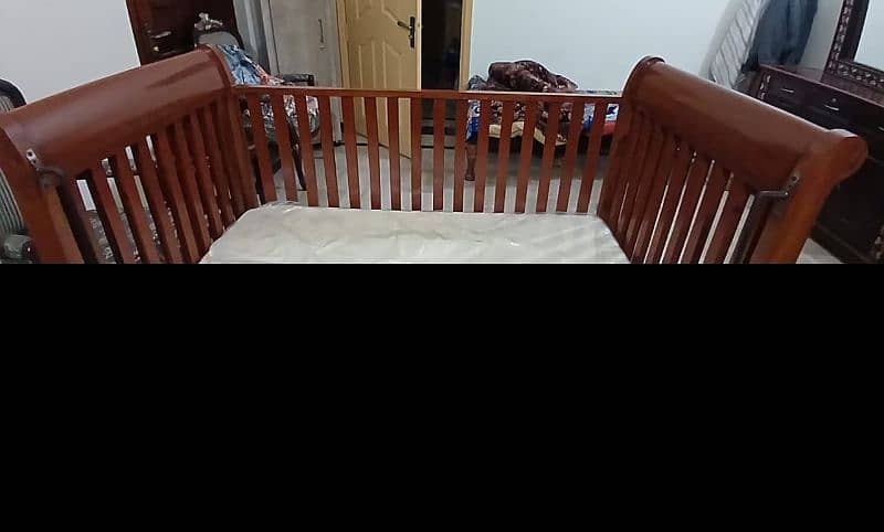 New baby cot with mattress near Islamabad Rawalpindi condition 10 /10 5