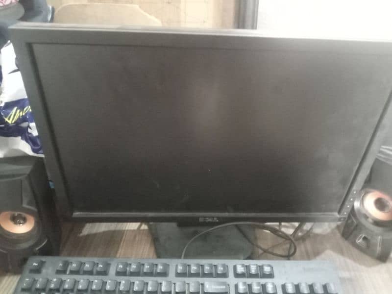 Dell Moniter Screen 19 to 20 inches 2