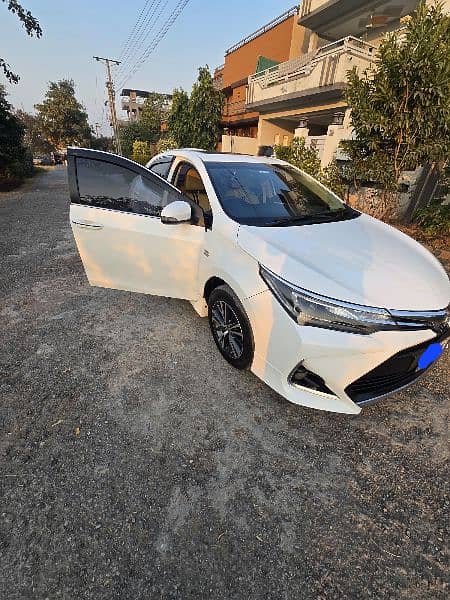 Toyota Corolla Altis Grande X CVT-i 1.8 2020 11