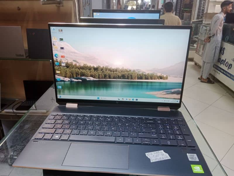 Hp Spectre 15-eb0xxx 5