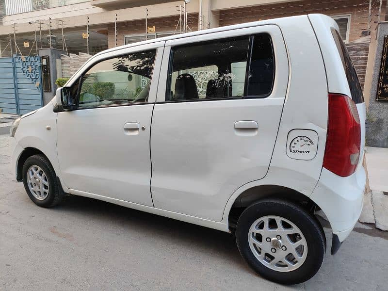 Suzuki Wagon R 2018 3