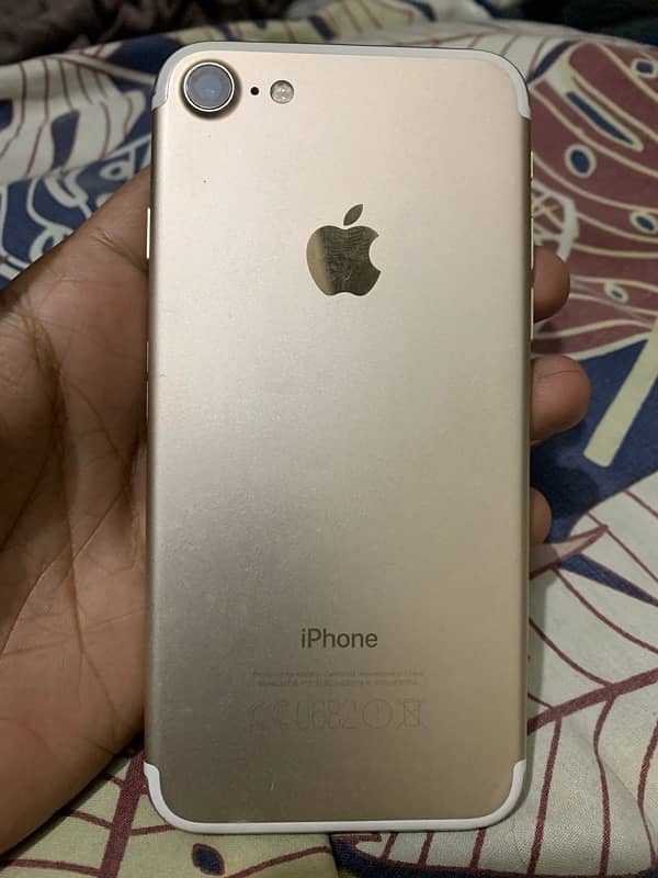 iPhone 7 32GB PTA Approved 3