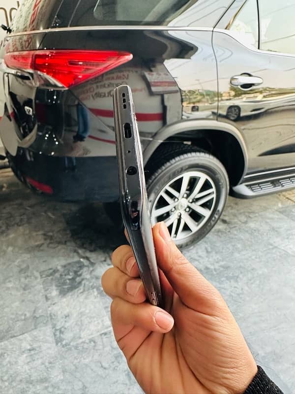 Oppo Reno 6 Brand new 10/10 condition 3