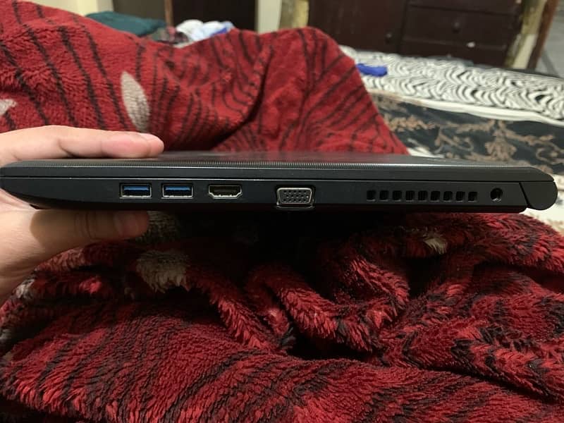 Toshiba Laptop 3