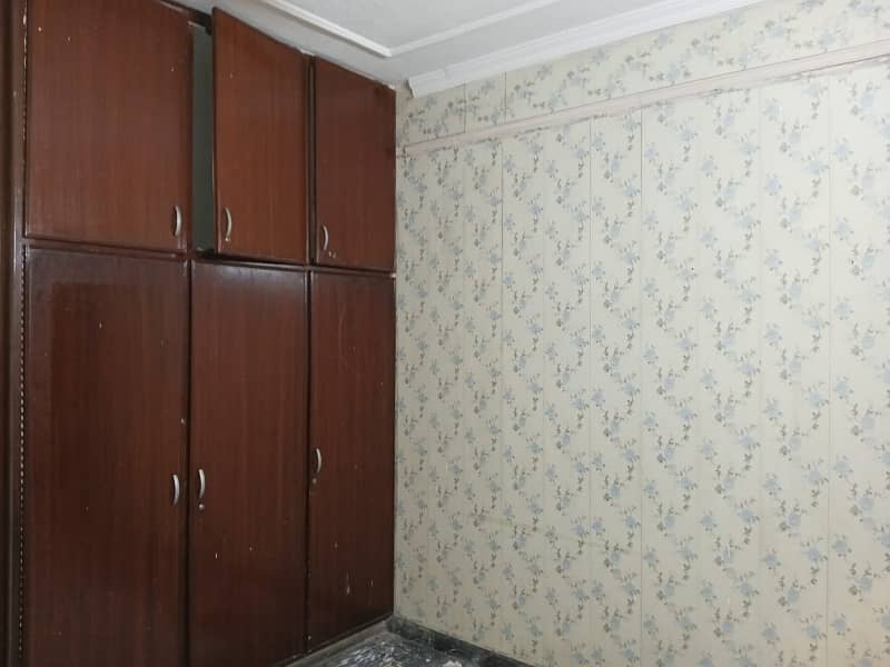 5 marla Full hous available for rent wapda Town g2 block 3