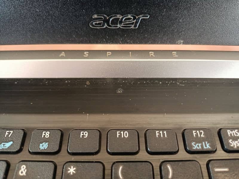 Acer Aspire 5 i7 7th gen. 5