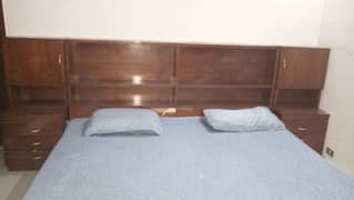 bed set with side table and dressing