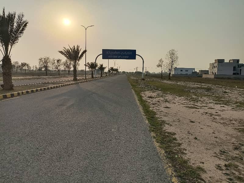 1 Kanal Corner Plot For Sale Block Q In Khayaban e Amin Lahore 2