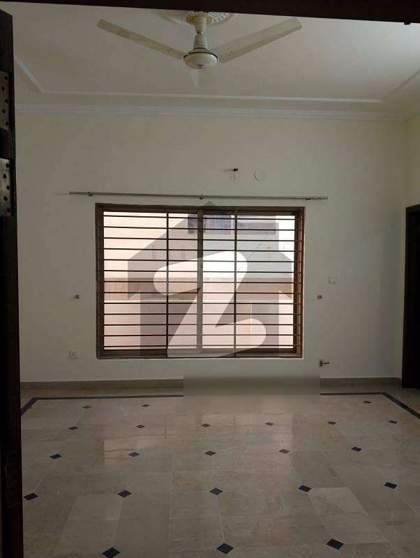 50x90 Upper portion available for Rent G-13 Contact:-0347-7163075 6