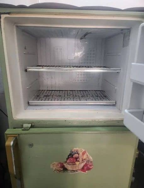 Dawlance refrigerator / fridge 2