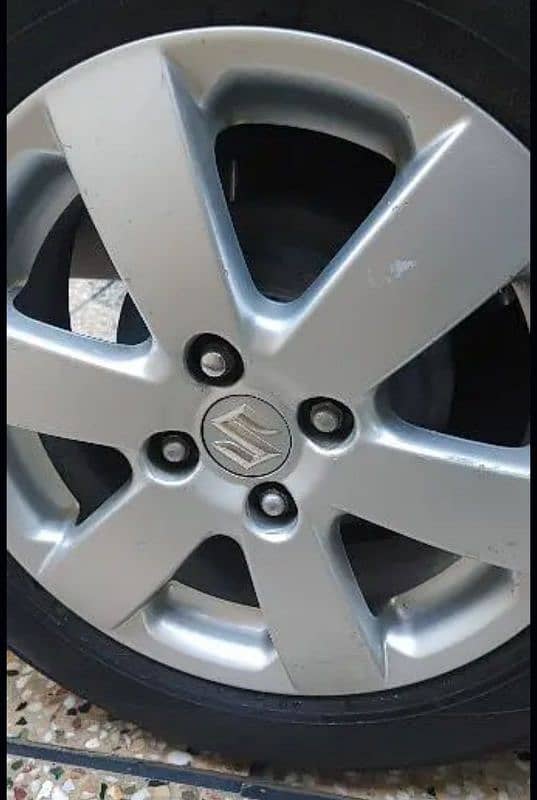 Swift 2011 genuine alloys 3