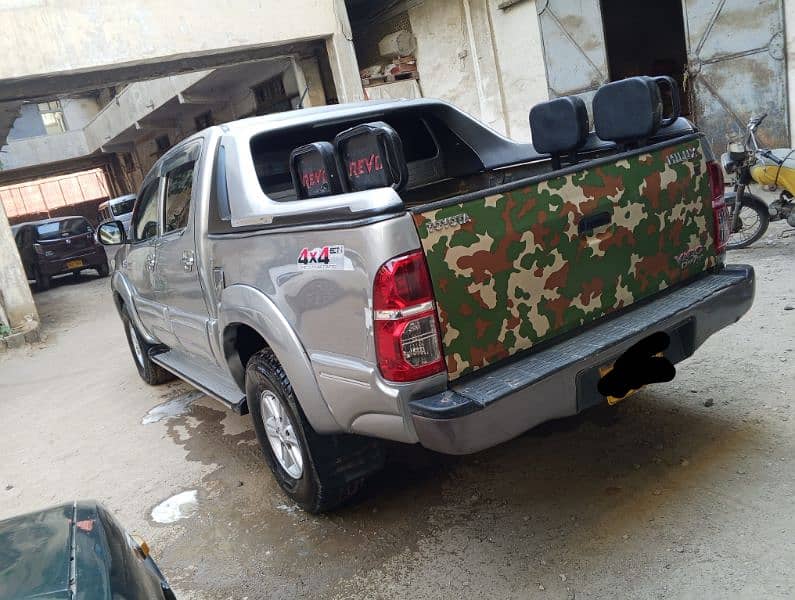 Toyota Hilux 2012 exchange possible 12