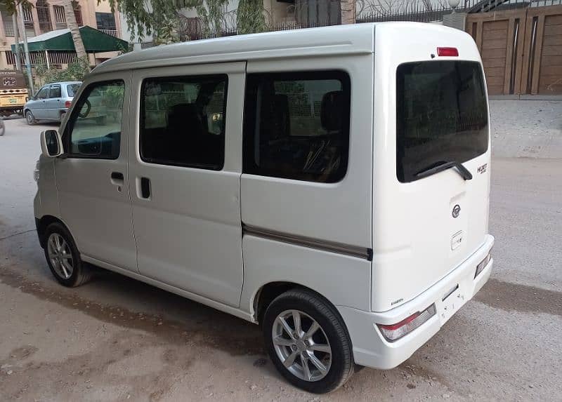 Daihatsu Hijet 2019 4