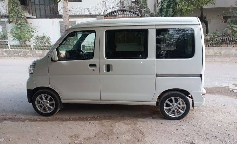 Daihatsu Hijet 2019 7