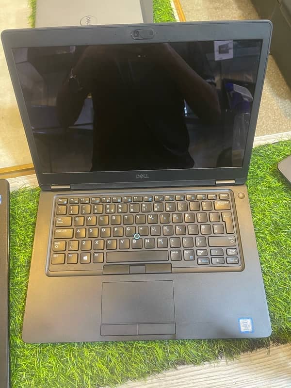 Dell Touch Screen latitude 5490 Core i5 8th generation 4