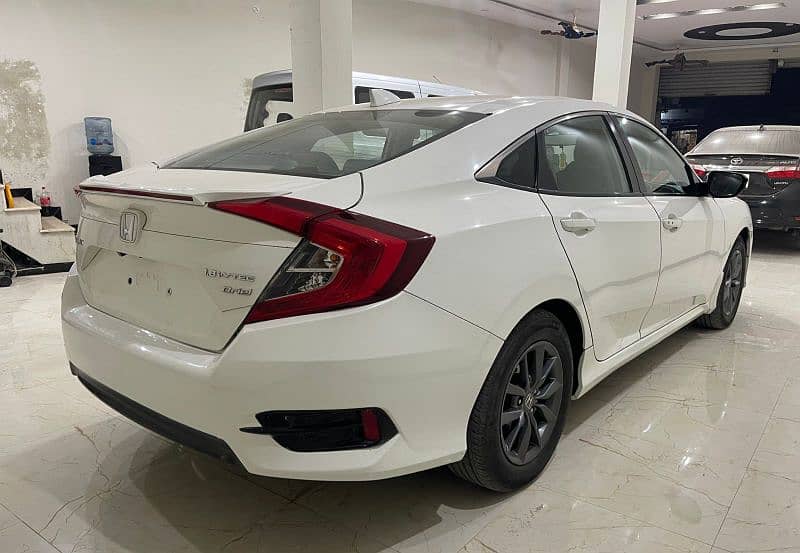 Honda Civic Oriel 2017 3